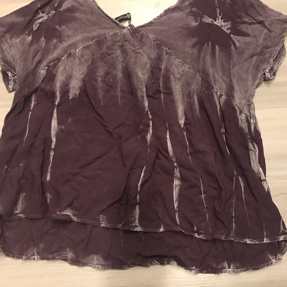 NWT.   Sacred Threads Blouse L/XL.   BL/RD5.    218306 - Picture 3 of 3